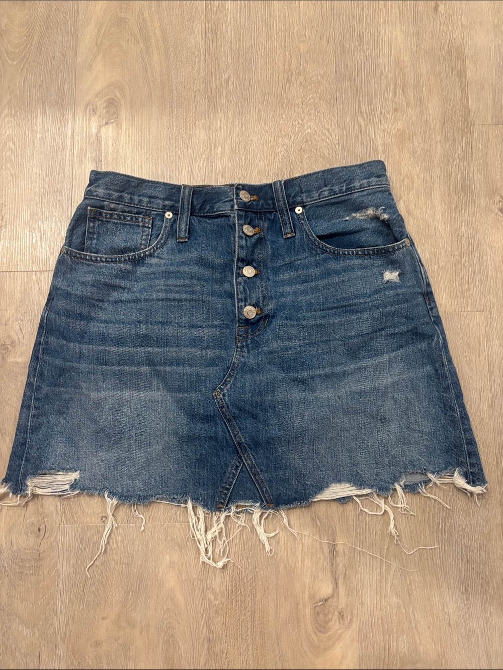 Madewell Denim Button-Front Distressed Mini Skirt Sz 30
